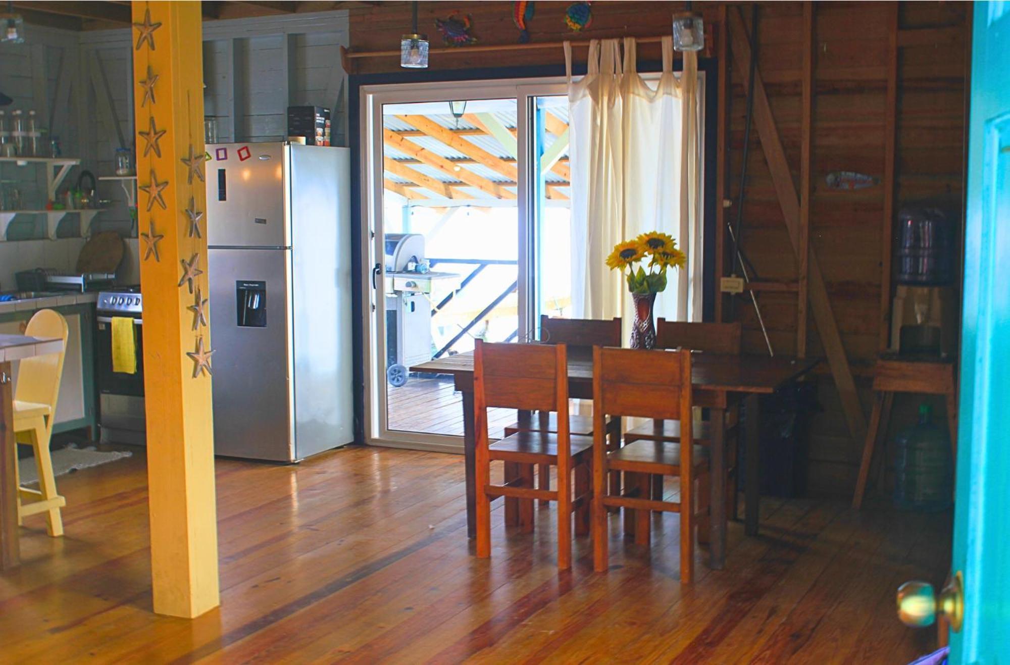 Oceanfront, Quiete And Convenient Location * Bocas del Toro